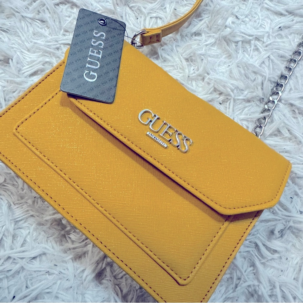 NWT Guess Crossbody Bag!
